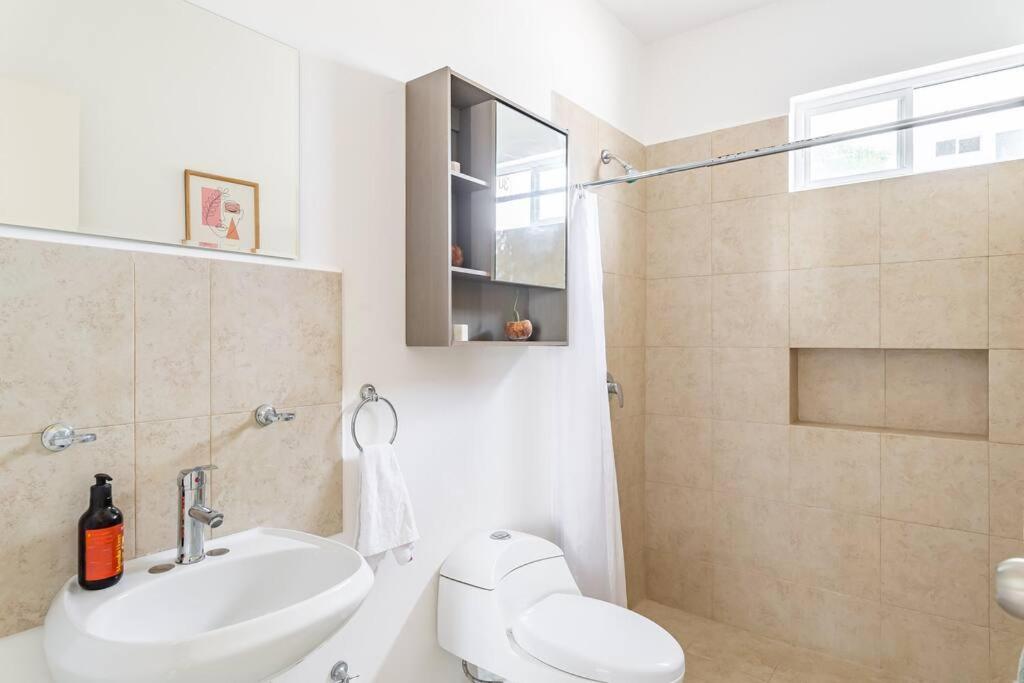 Lovely Cozy Apt W/Pool 2 Bedrooms. Great Location! Пуэрто-Морелос Экстерьер фото