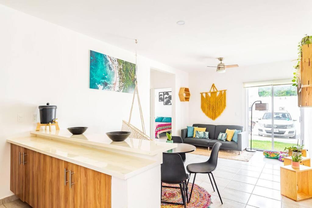 Lovely Cozy Apt W/Pool 2 Bedrooms. Great Location! Пуэрто-Морелос Экстерьер фото