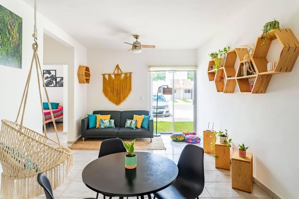 Lovely Cozy Apt W/Pool 2 Bedrooms. Great Location! Пуэрто-Морелос Экстерьер фото