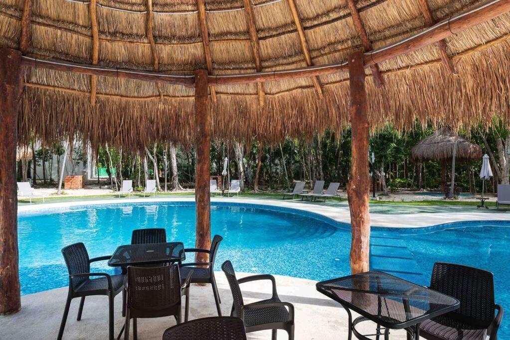 Lovely Cozy Apt W/Pool 2 Bedrooms. Great Location! Пуэрто-Морелос Экстерьер фото