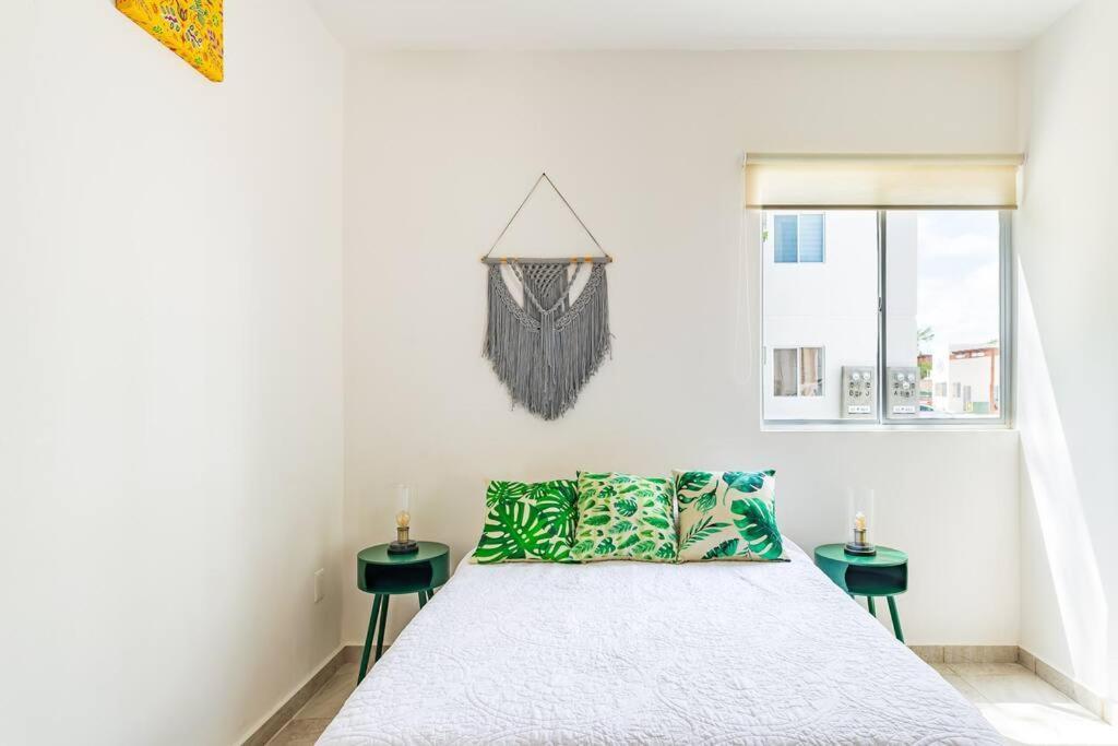 Lovely Cozy Apt W/Pool 2 Bedrooms. Great Location! Пуэрто-Морелос Экстерьер фото